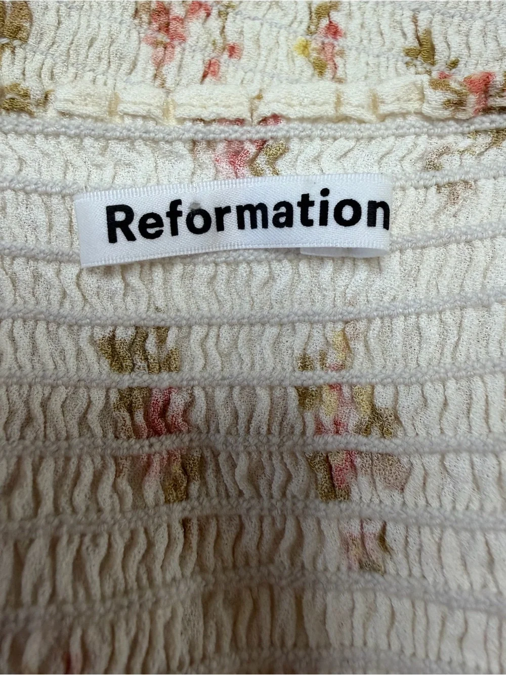 Reformation Ana Ruffled Floral Blouse in Mildred size 6 $148